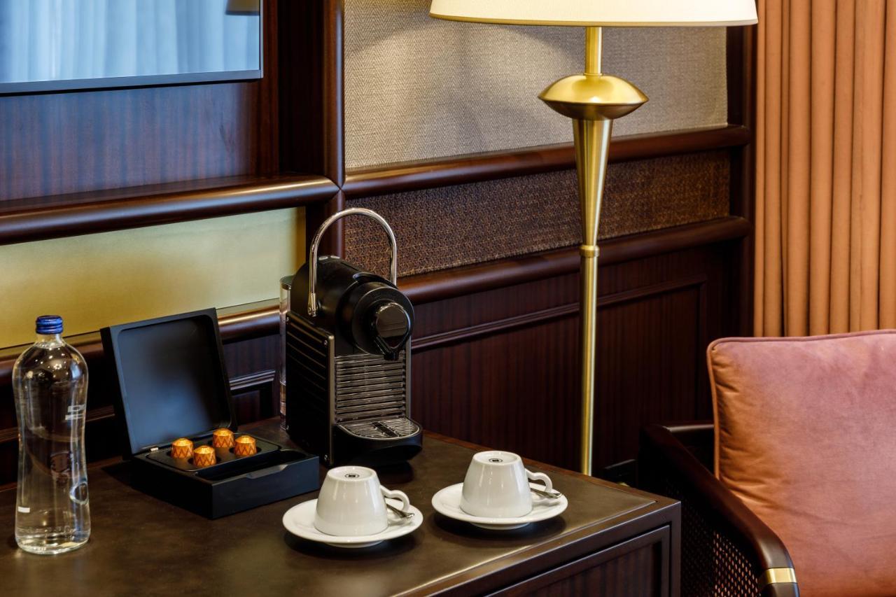 Cronton Design Hotel Istambul Exterior foto A Nespresso machine in a hotel room
